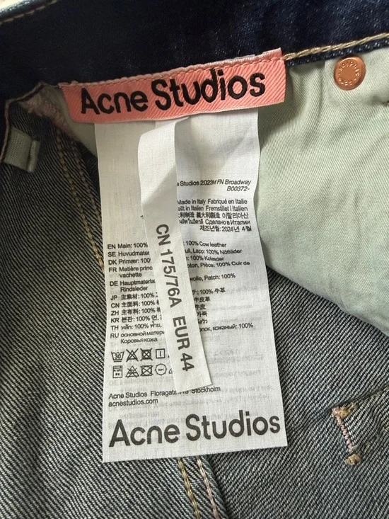Acne Studios 2023M FN Dark Blue Washed Baggy-Fit and Wide-leg Jeans Size 44 - Picture 8 of 16